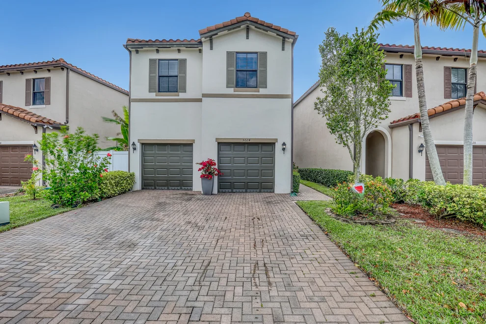 Unit for sale at 5024 Laurel Oak Drive, Riviera Beach, FL 33410