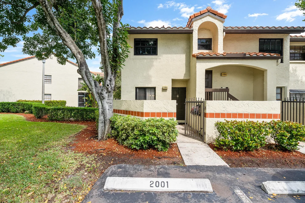 Unit for sale at 2001 Congressional Way, Deerfield Beach, FL 33442