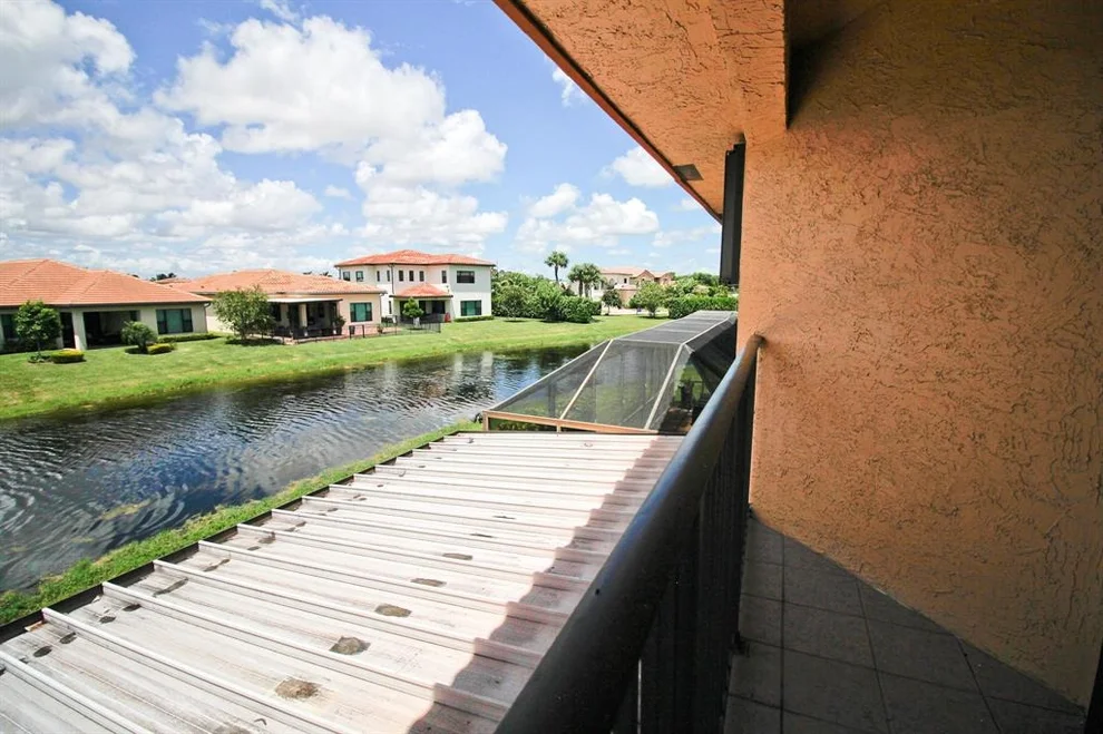 Unit for sale at 1024 SW 113th Terrace, Pembroke Pines, FL 33025