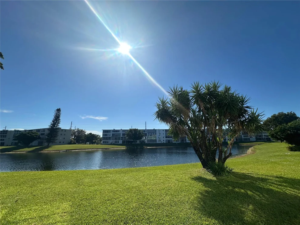 Unit for sale at 1009 Harwood C, Deerfield Beach, FL 33442