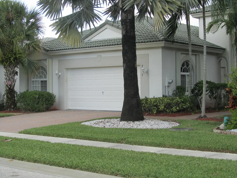 Unit for sale at 8077 Brindisi Lane, Boynton Beach, FL 33472
