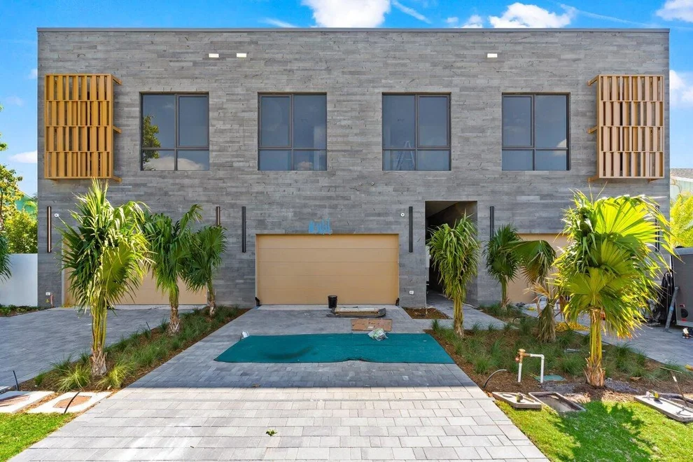 Unit for sale at 923 NE 8th Avenue, Delray Beach, FL 33483