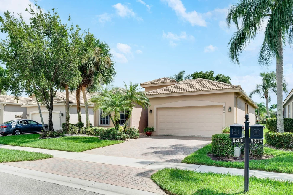 Unit for sale at 8200 Playa Del Sur Boulevard, Lake Worth, FL 33467