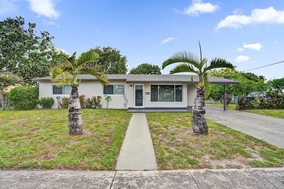 Unit for sale at 7200 W 14th Avenue, Hialeah, FL 33014