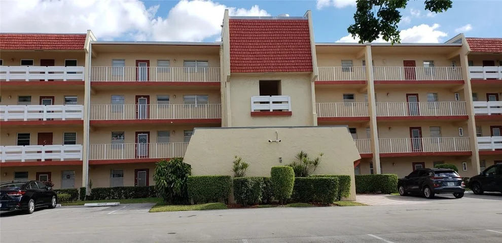Unit for sale at 1015 Country Club Drive, Margate, FL 33063
