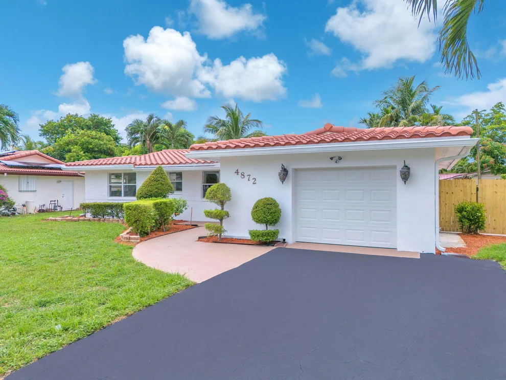 Unit for sale at 4872 NW 6TH Court, Plantation, FL 33317