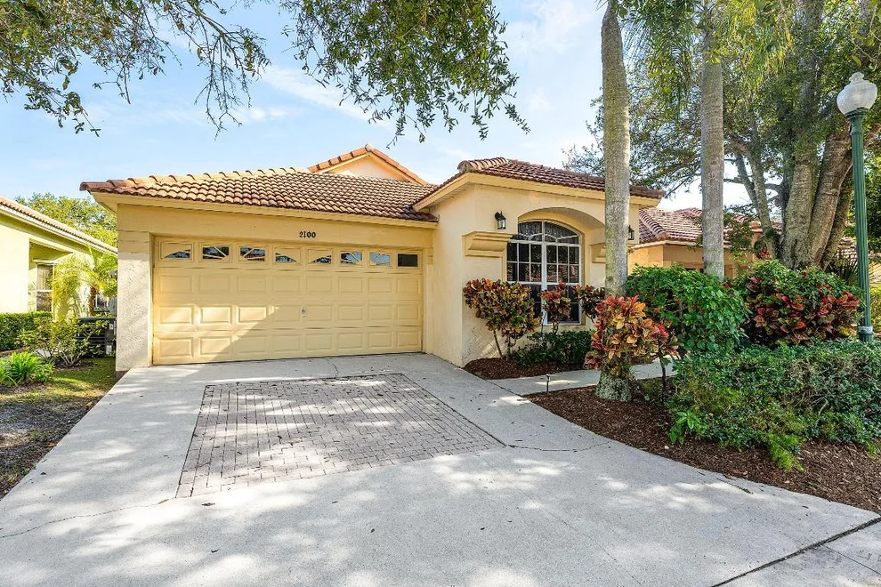 Unit for sale at 2100 Bonisle Circle, Riviera Beach, FL 33418