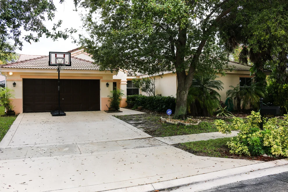 Unit for sale at 10831 Haydn Drive, Boca Raton, FL 33498
