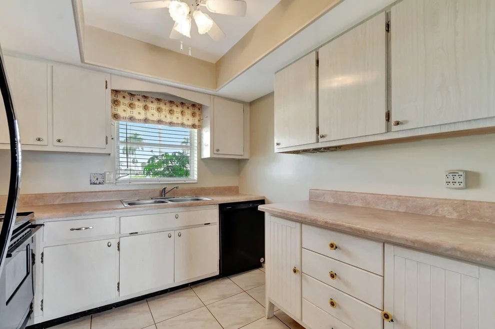 Unit for sale at 2811 Ashley Drive E, West Palm Beach, FL 33415
