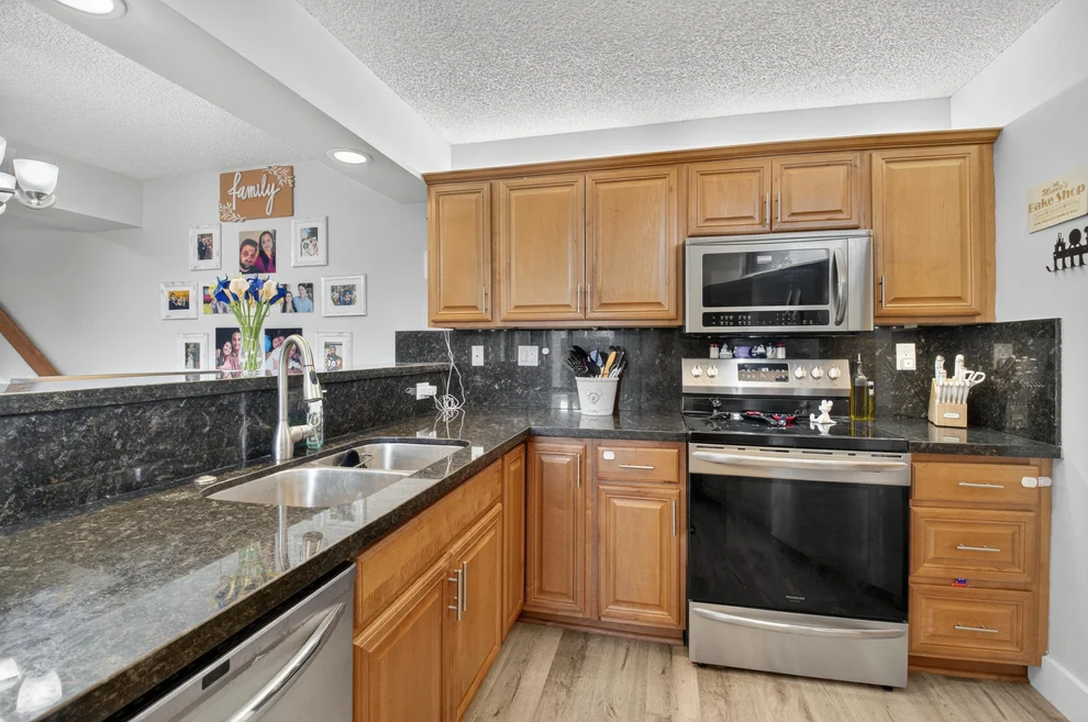 Unit for sale at 8200 Thames Boulevard, Boca Raton, FL 33433