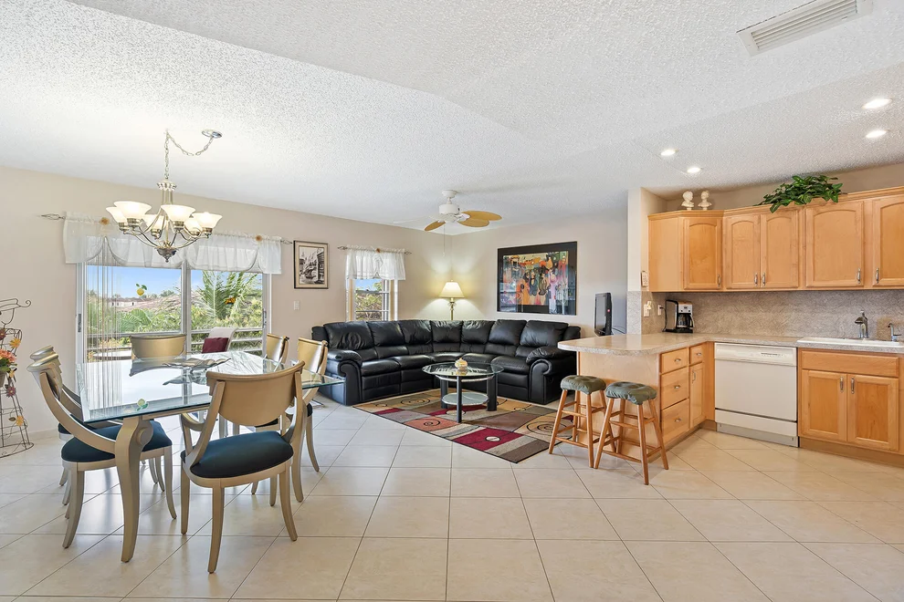 Unit for sale at 4990 E Sabal Palm Boulevard, Tamarac, FL 33319