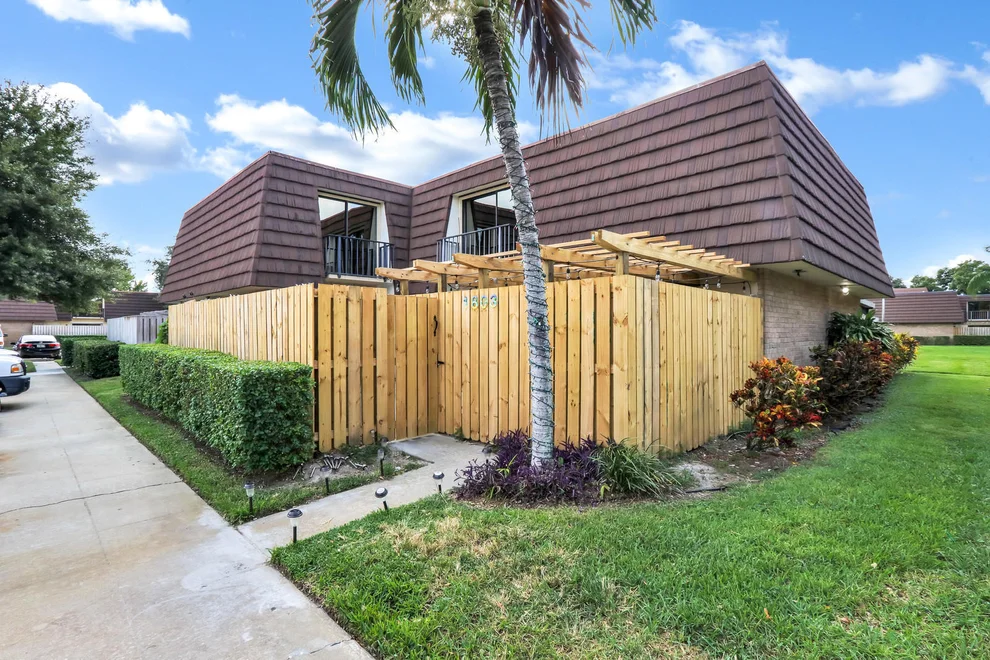 Unit for sale at 1803 18th Lane, Palm Beach Gardens, FL 33418