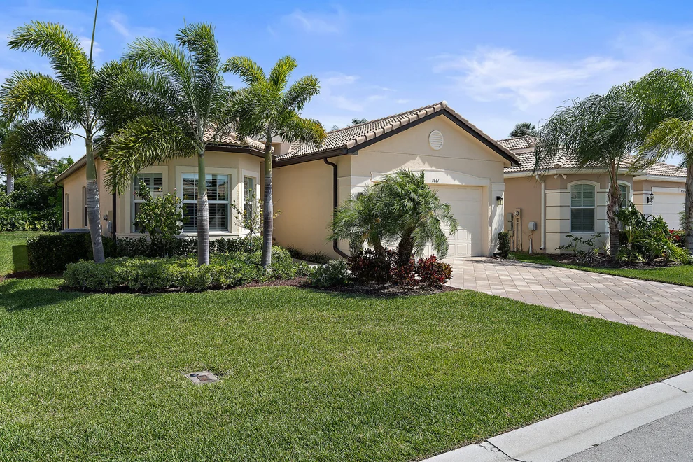 Unit for sale at 8661 Carmel Mountain Way, Boynton Beach, FL 33473