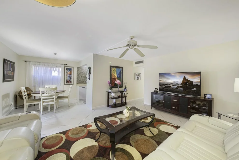 Unit for sale at 308 Brittany G, Delray Beach, FL 33446