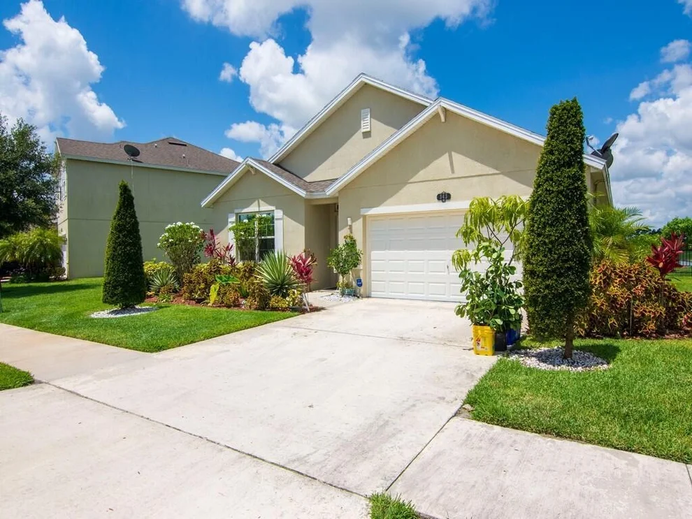Unit for sale at 343 Lexington Court SW, Vero Beach, FL 32962