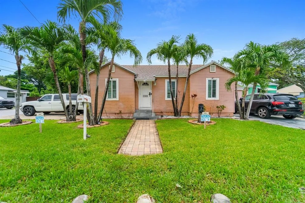 Unit for sale at 1023 N 25th Avenue, Hollywood, FL 33020
