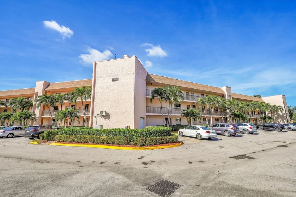 Unit for sale at 10402 Sunrise Lakes Boulevard, Sunrise, FL 33322