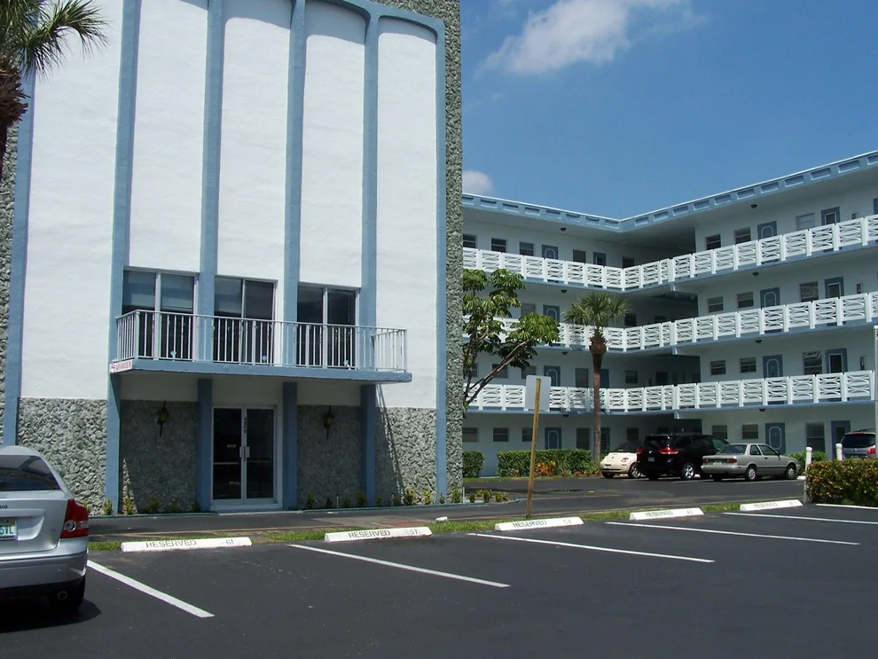 Unit for sale at 4090 NW 42 Avenue, Lauderdale Lakes, FL 33319