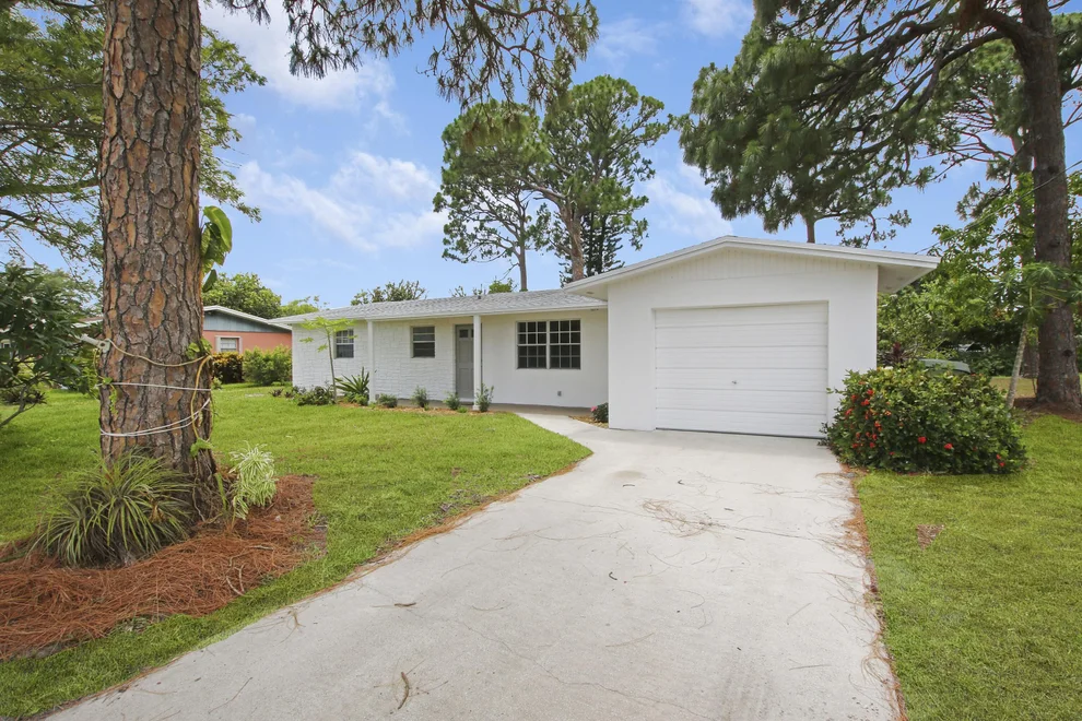 Unit for sale at 1302 SE Madison Avenue, Stuart, FL 34996