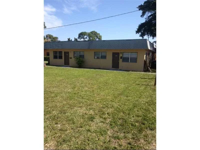Unit for sale at 893 NE 39th Street, Oakland Park, FL 33334