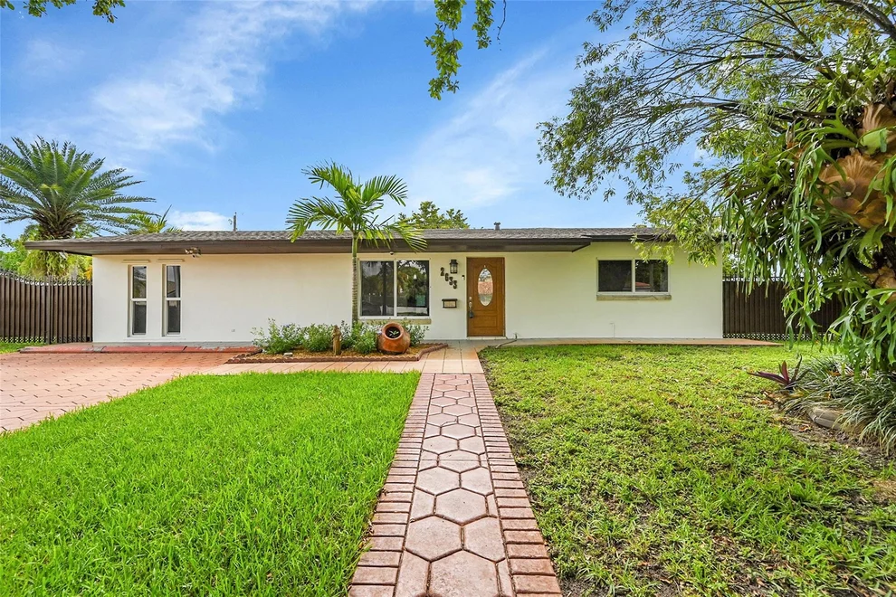 Unit for sale at 2633 SW 127th Avenue, Miami, FL 33175