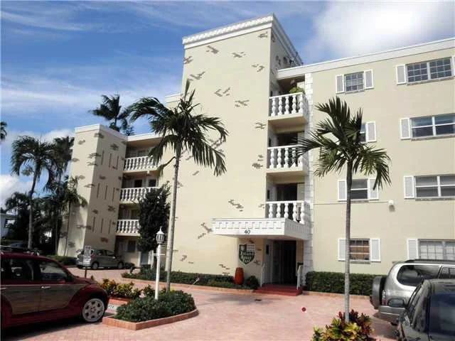 Unit for sale at 40 Isle Of Venice Drive, Fort Lauderdale, FL 33301