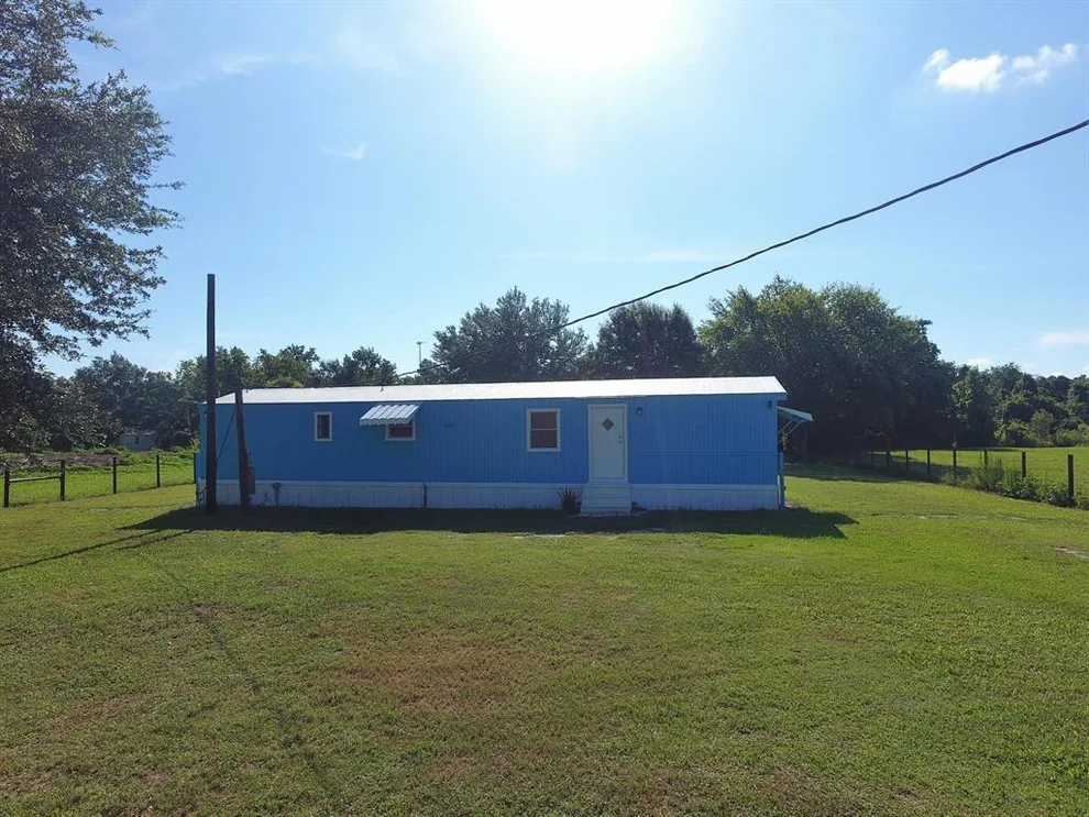 Unit for sale at 30930 NE 23rd Way, Okeechobee, FL 34972