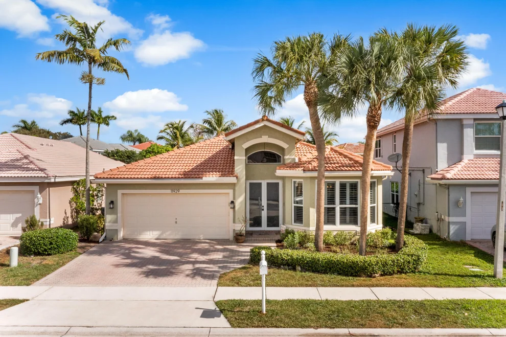 Unit for sale at 11929 NW 53rd Court, Coral Springs, FL 33076