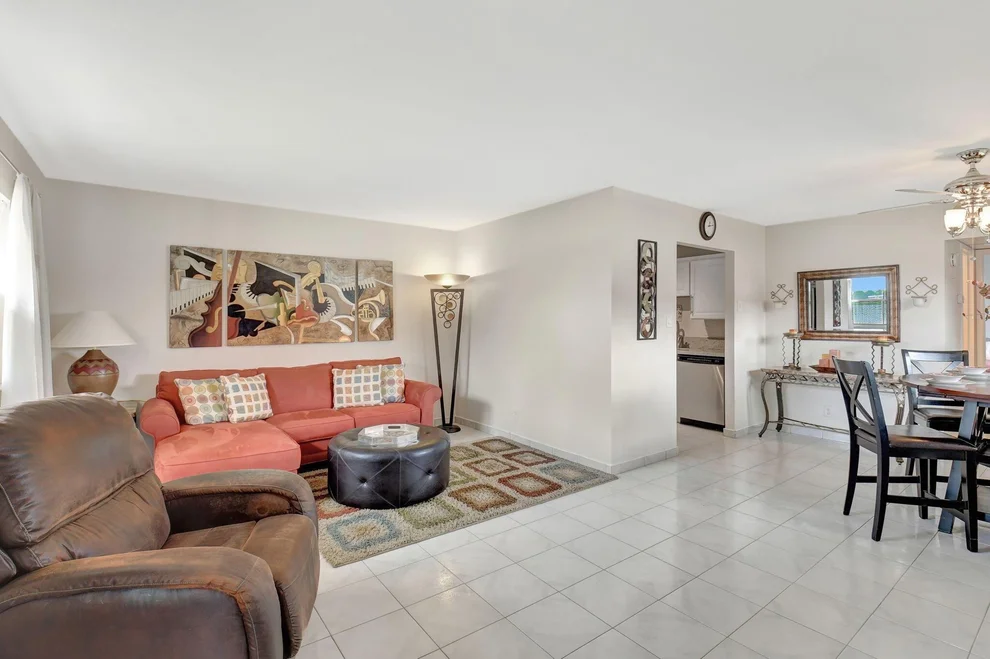 Unit for sale at 78 Seville F, Delray Beach, FL 33446