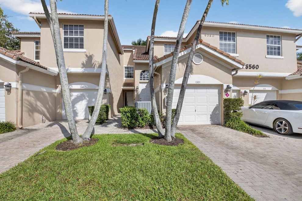 Unit for sale at 6560 Villa Sonrisa Drive, Boca Raton, FL 33433