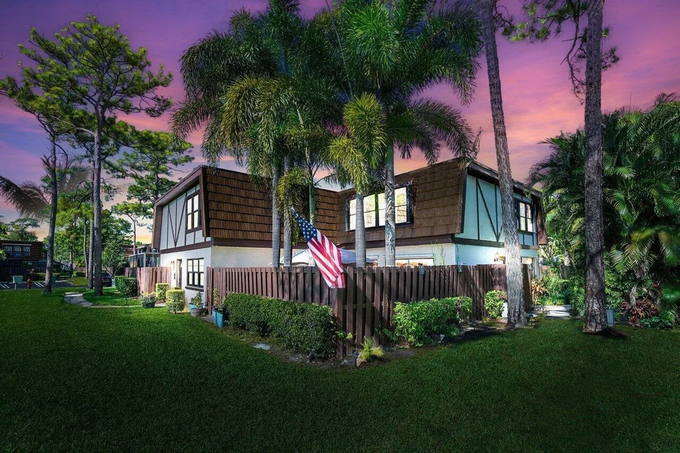Unit for sale at 109 Weybridge Circle, Royal Palm Beach, FL 33411