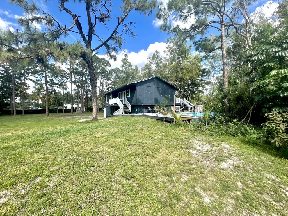Unit for sale at 13014 47th Court N, The Acreage, FL 33411