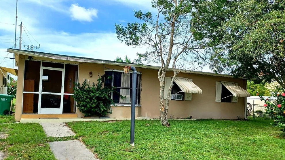Unit for sale at 161 SE Celestia Court, Port St Lucie, FL 34983