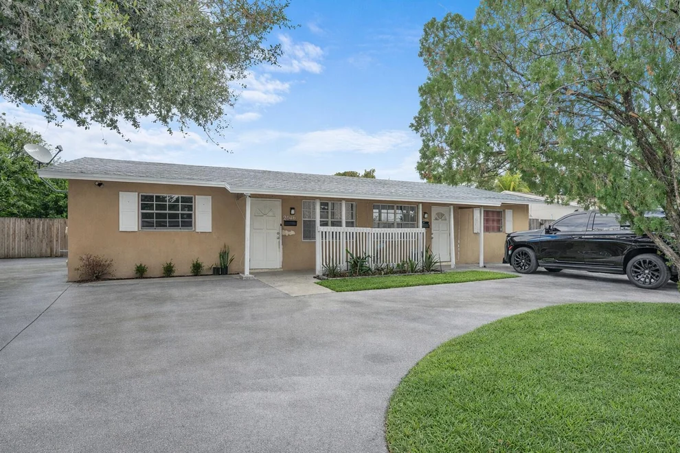 Unit for sale at 2040 NE 2nd Terrace, Pompano Beach, FL 33060
