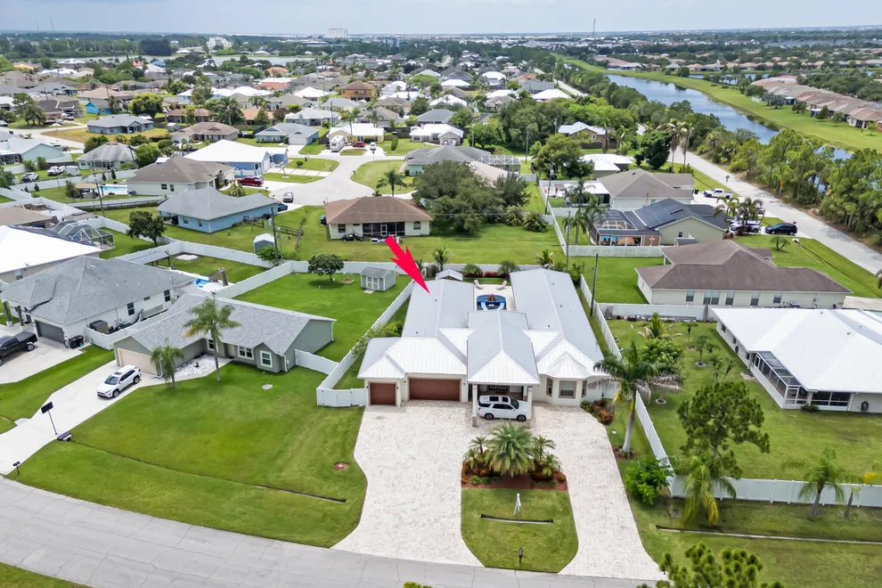 Unit for sale at 2682 SW IMPORT Drive, Port St Lucie, FL 34987