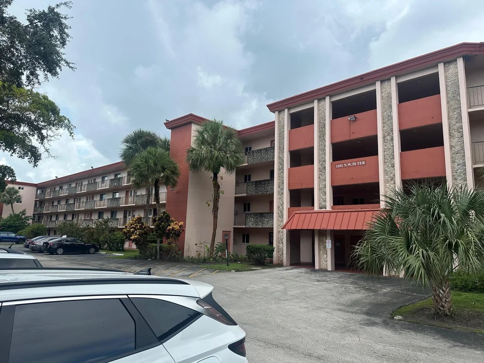 Unit for sale at 1101 NW 58th Terrace, Sunrise, FL 33313