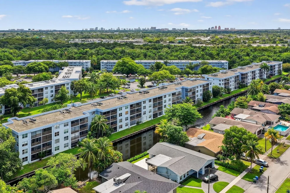 Unit for sale at 110 Royal Park Drive, Oakland Park, FL 33309