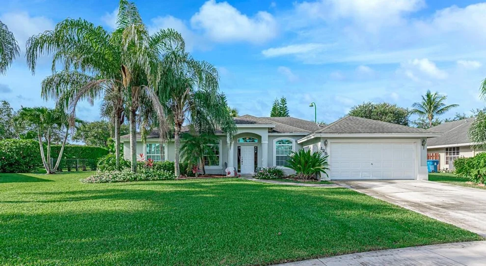 Unit for sale at 125 Meadow Woode Drive, Royal Palm Beach, FL 33411