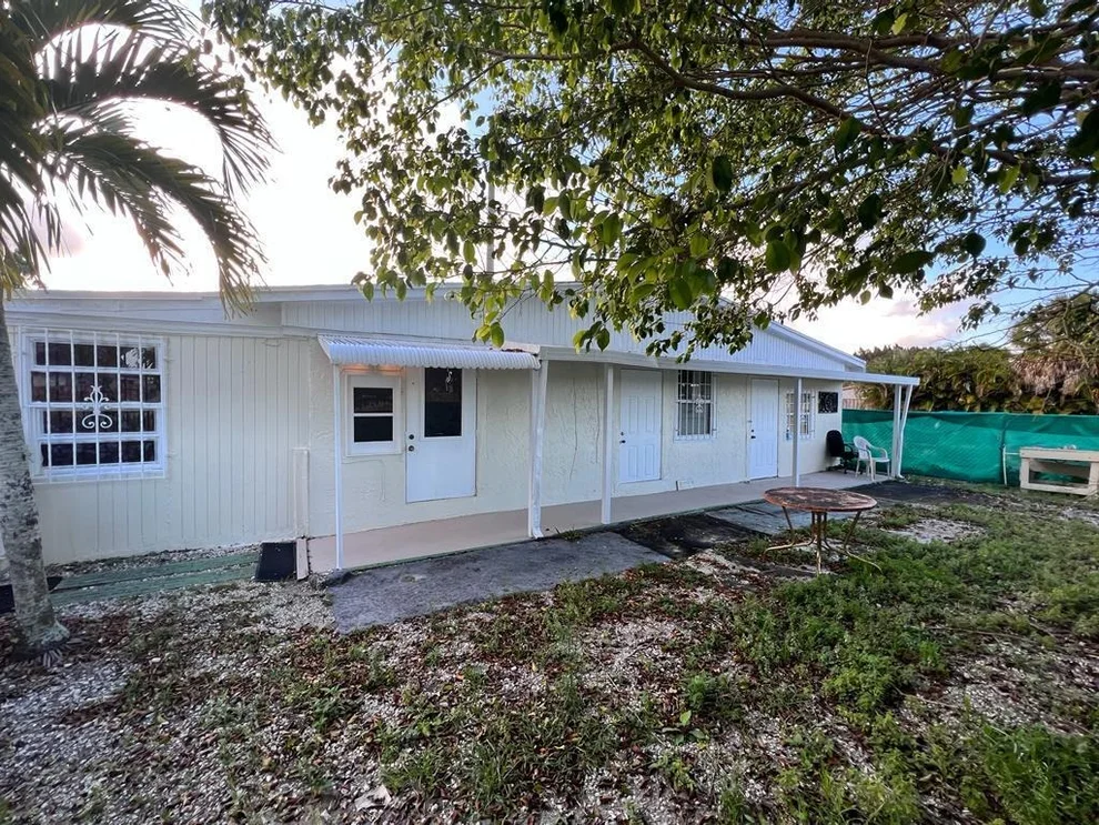 Unit for sale at 2873 Kentucky Street W, West Palm Beach, FL 33406