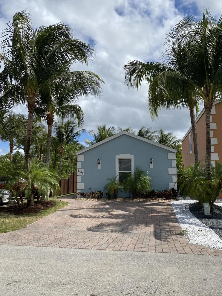 Unit for sale at 3102 Shelby Way, Palm Springs, FL 33461