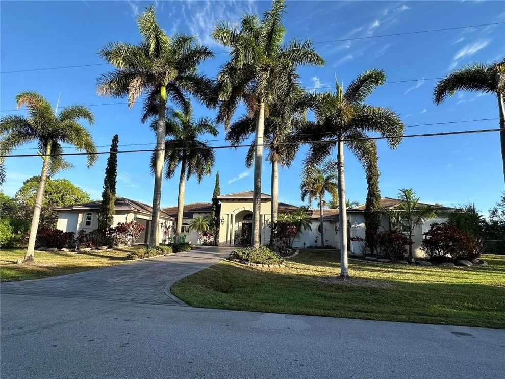 Unit for sale at 11401 NW 20th Court, Plantation, FL 33323