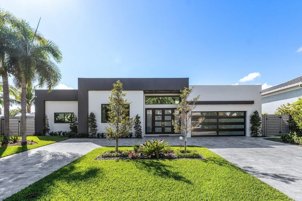 Unit for sale at 3721 NE 25 Avenue, Lighthouse Point, FL 33064