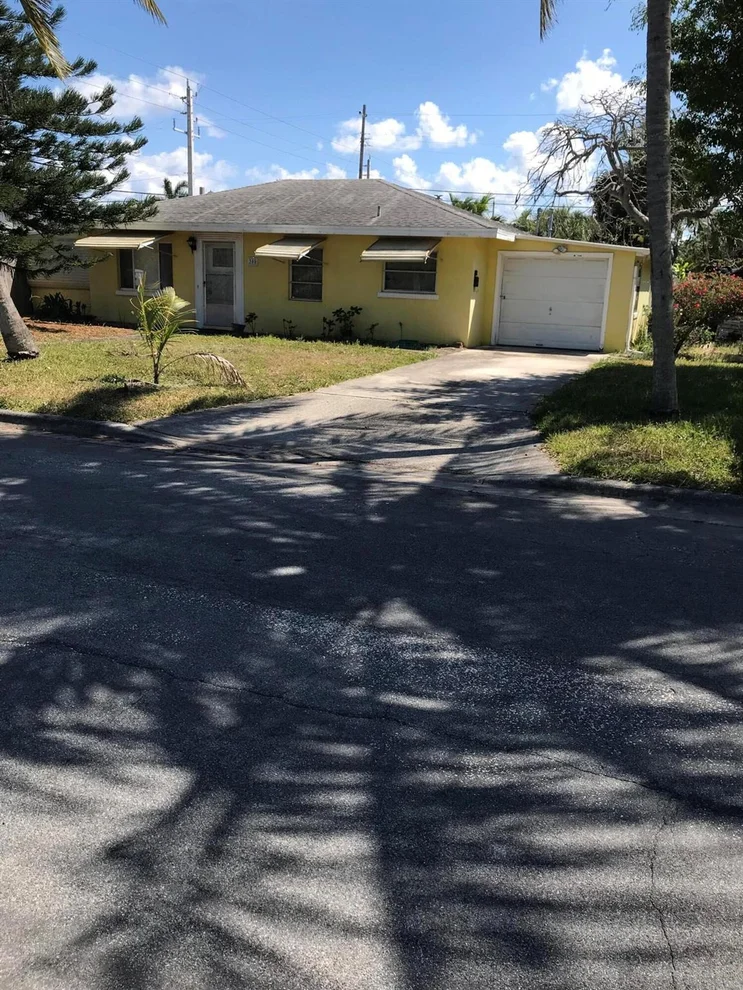 Unit for sale at 300 Churchill Road, West Palm Beach, FL 33405