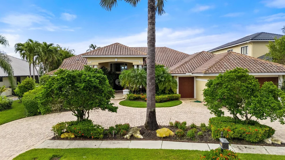 Unit for sale at 17618 Bocaire Way, Boca Raton, FL 33487