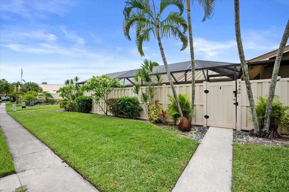 Unit for sale at 5493 Eagle Lake Drive, Palm Beach Gardens, FL 33418