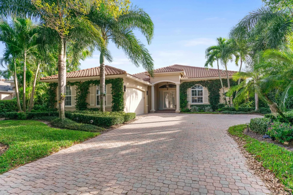 Unit for sale at 112 N Village Way, Jupiter, FL 33458