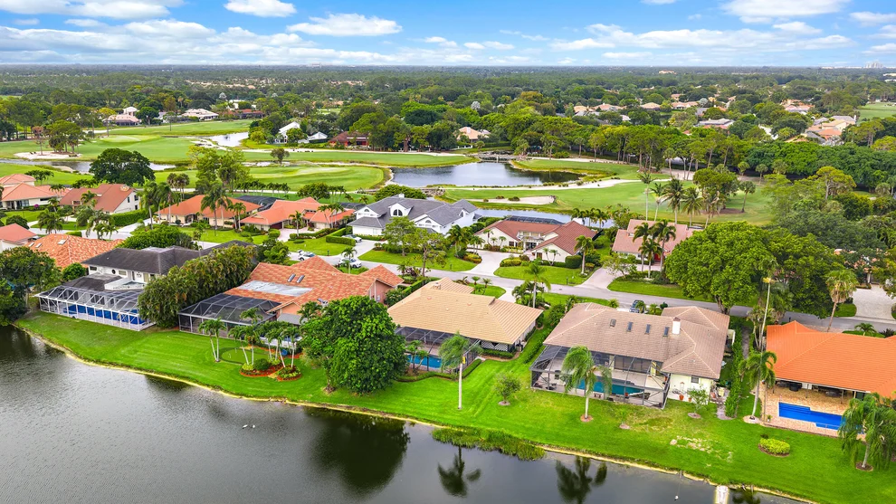 Unit for sale at 28 Marlwood Lane, Palm Beach Gardens, FL 33418