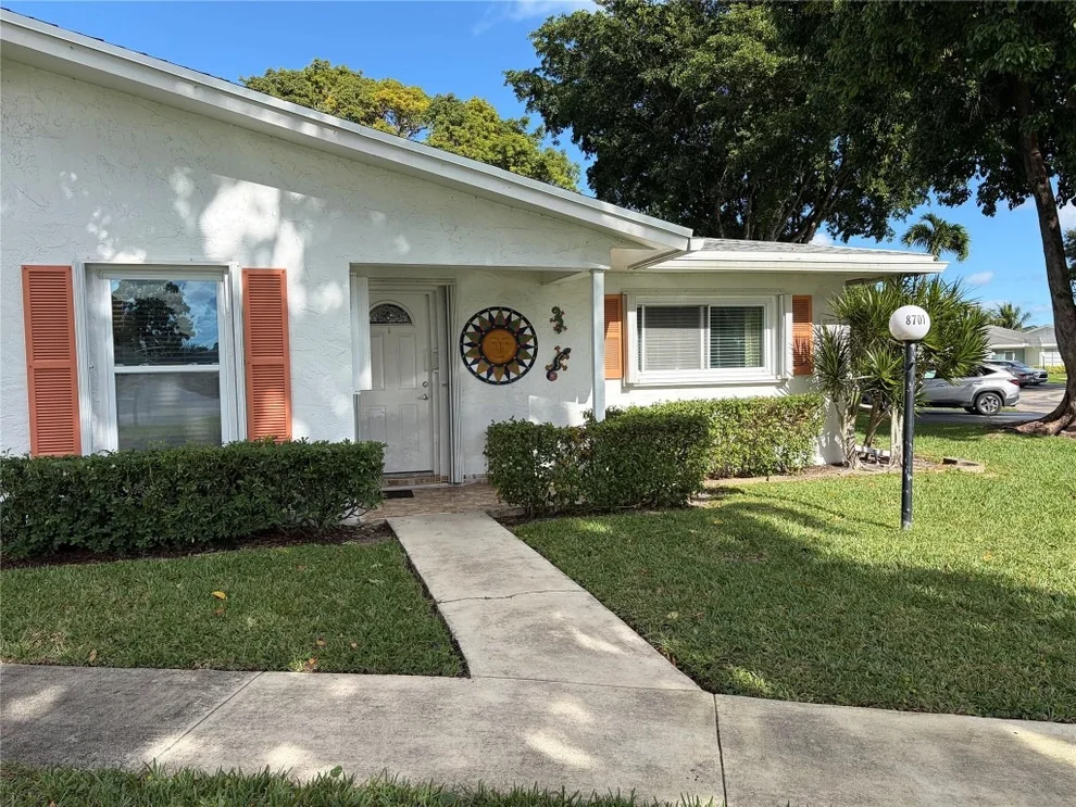 Unit for sale at 8701 NW 11th Street, Plantation, FL 33322