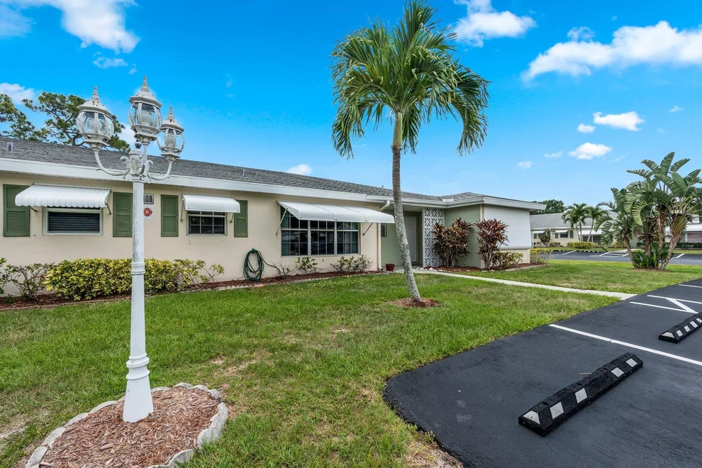 Unit for sale at 108 Lakes End Drive, Fort Pierce, FL 34982