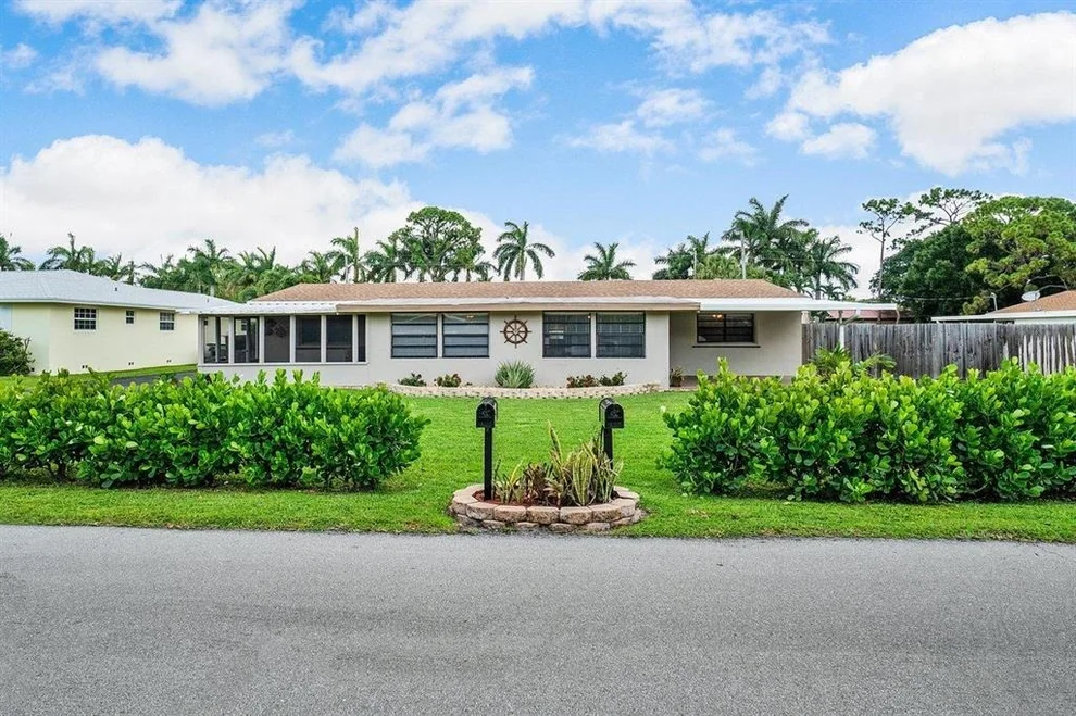 Unit for sale at 4575 Wenhart Road, Lake Worth, FL 33463